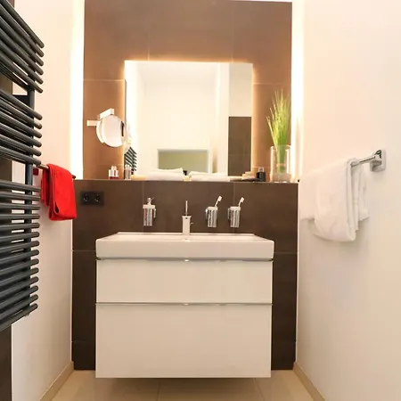 Alte Seefahrtschule App 09 Schwalbennest